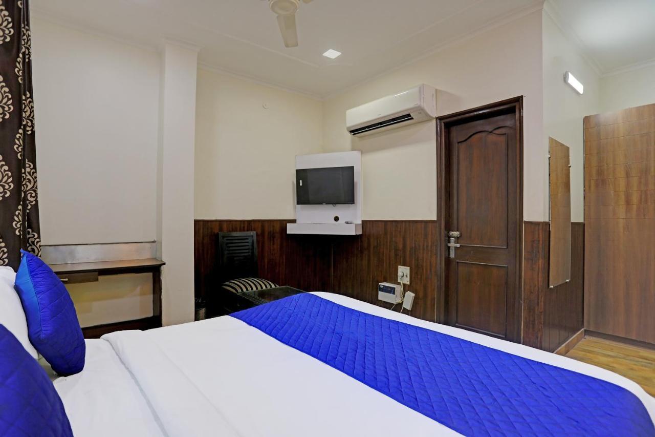Hotel Grand Tushar - Ghaziabad Railway Station ภายนอก รูปภาพ